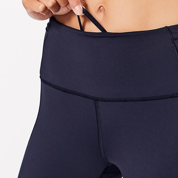 Lululemon, New (w/ tags) Fast & Free Crop, Size 8 - Picture 4 of 5